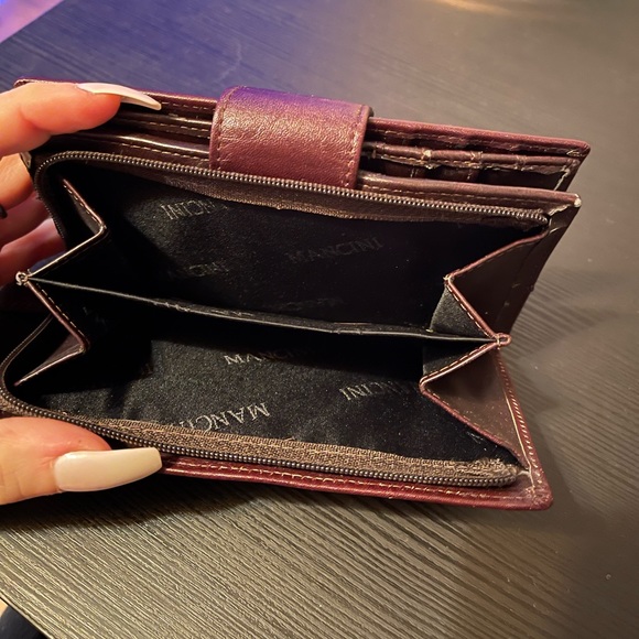 Mancini leather wallet 💰 - Picture 9 of 10